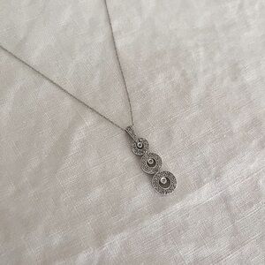 10kt white gold triple circle drop pendant diamond necklace